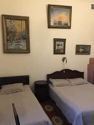 Отель Gutsa Artists Mini-Hotel Тбилиси Полулюкс-12