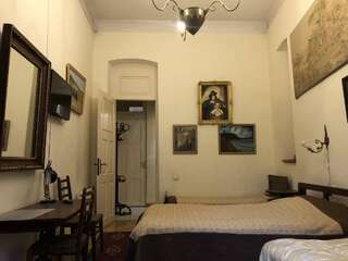 Отель Gutsa Artists Mini-Hotel Тбилиси Полулюкс-3