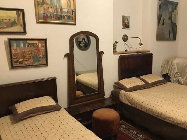 Отель Gutsa Artists Mini-Hotel Тбилиси-21