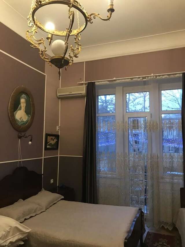 Отель Gutsa Artists Mini-Hotel Тбилиси-24